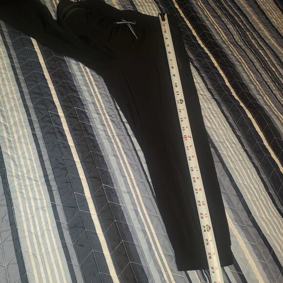 Athleta Girl Size 8/10 Discovery Camp Capri Jogger with Zip Slash Pockets - Picture 10 of 10